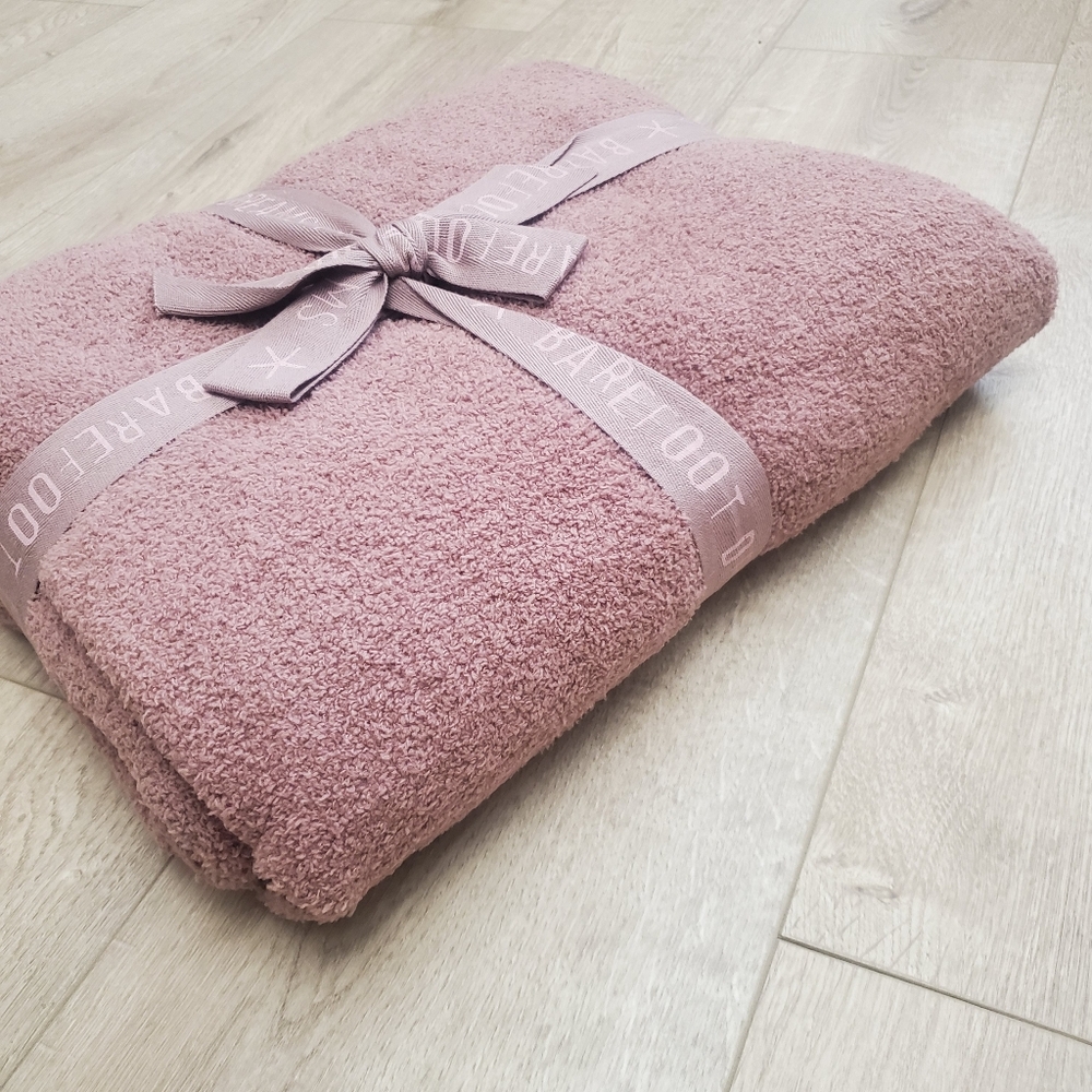 Barefoot Dreams CozyChic Stacked Rib Border Blanket Throw 45" x 60" NEW Pink - Picture 5 of 7